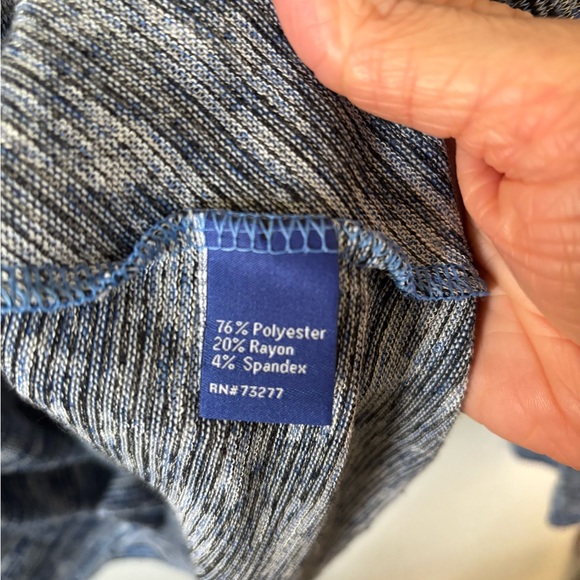 3/$20 Apt. 9 Heathered Blue Long Sleeve Twist Knit Top - Picture 4 of 5